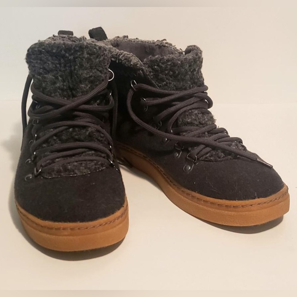 Women’s Gray Booties with Fur Detail - Size 8